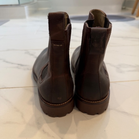 Banana Republic Brown Chelsea Boot - Size 10 - Picture 3 of 5